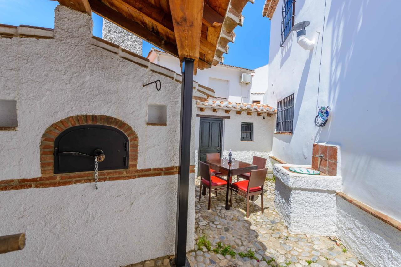 Holiday Home El Pilarillo Piscina Compartida Alcaucín Exterior foto